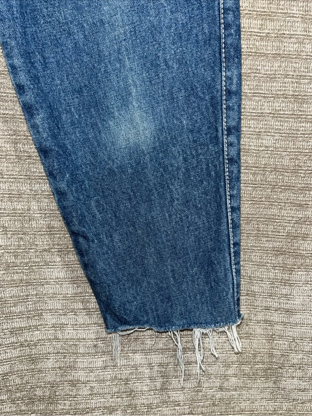 Vintage Levi’s Barrel Leg Cut Off Capri Mom Jeans High Waist Denim Women’s 9
